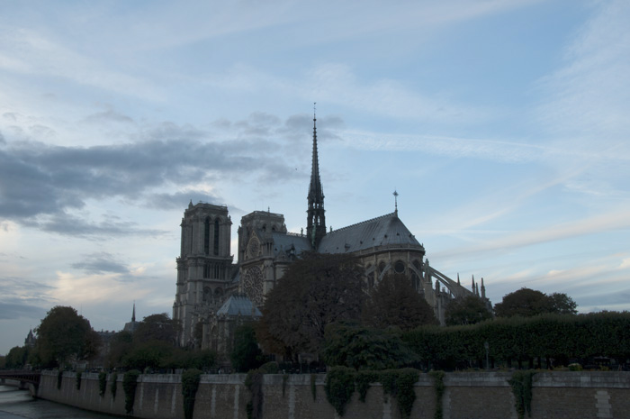 Cathedral Notre Dame (f25 / 0.5 sec / ISO 100 / no polarized filter) — © Adam Sedgley