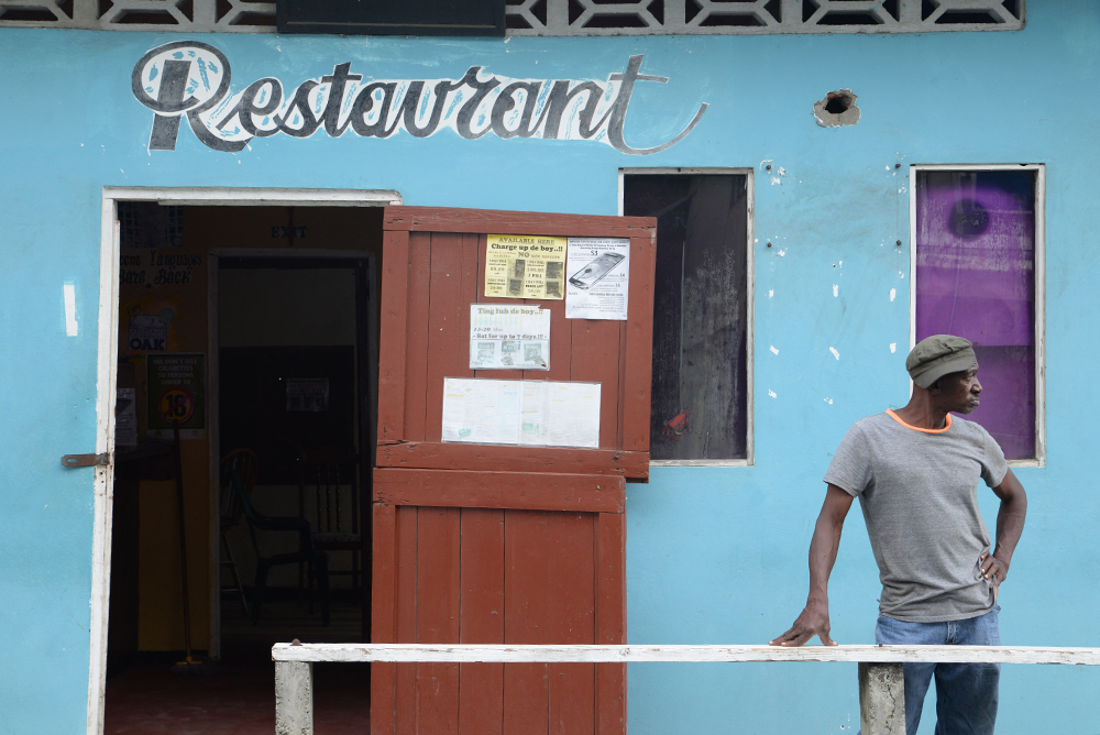Shit_that_wouldnt_fly_TRINIDAD_2897
